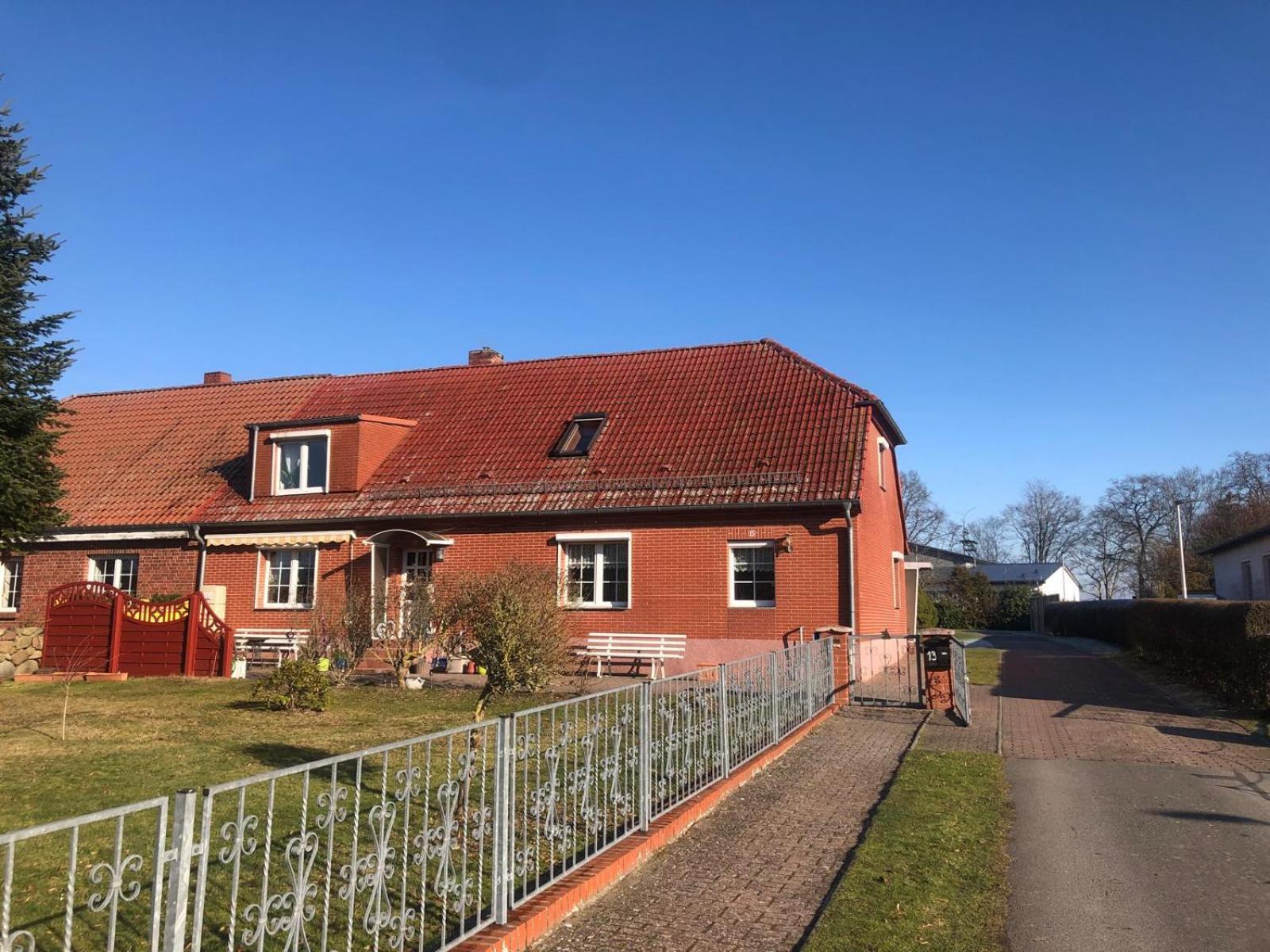 Gasthaus Am Schloss Karlsburg Экстерьер фото